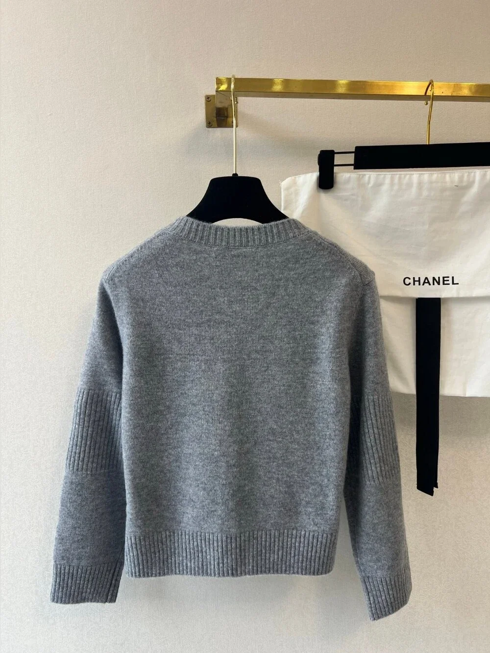 CHANEL Gray Cashmere Crewneck Cardigan